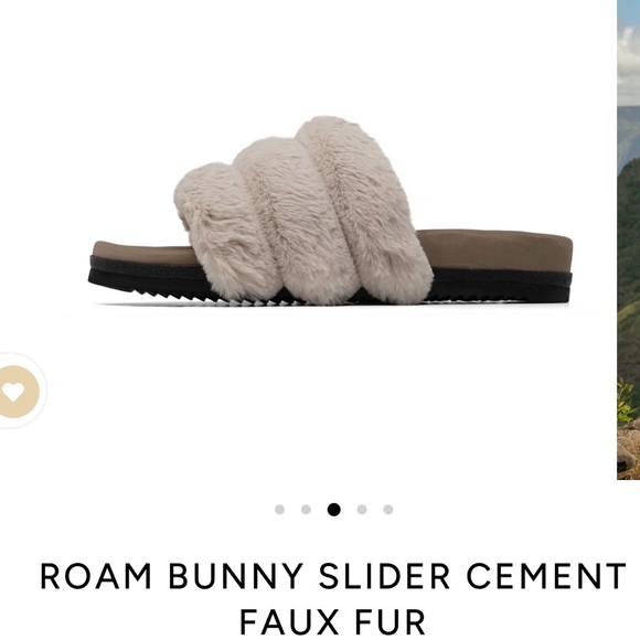 ROAM Women's Cozy Cream Slippers - Picture 4 of 4